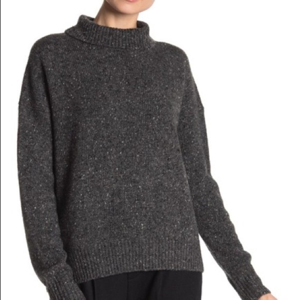 Nanette Lepore Gray mock neck sweater 1X NWOT 1422
